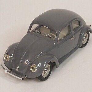 Vitesse Volkswagon VW Beetle Split-back Diecast 1:43 Vintage (Bumper Damage)